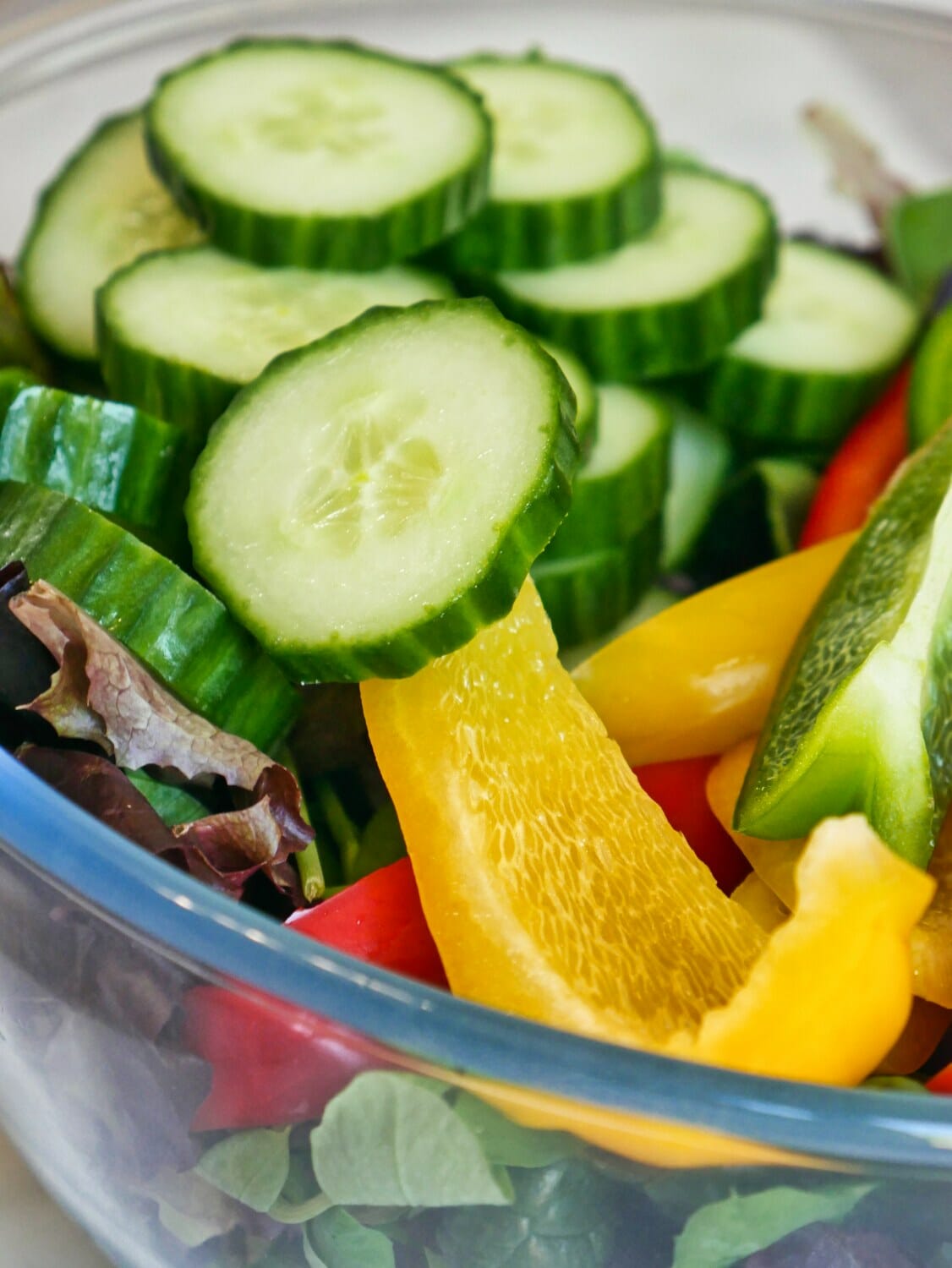 Bell Pepper and Cucumber Salad (Refreshing) No Fuss Kitchen