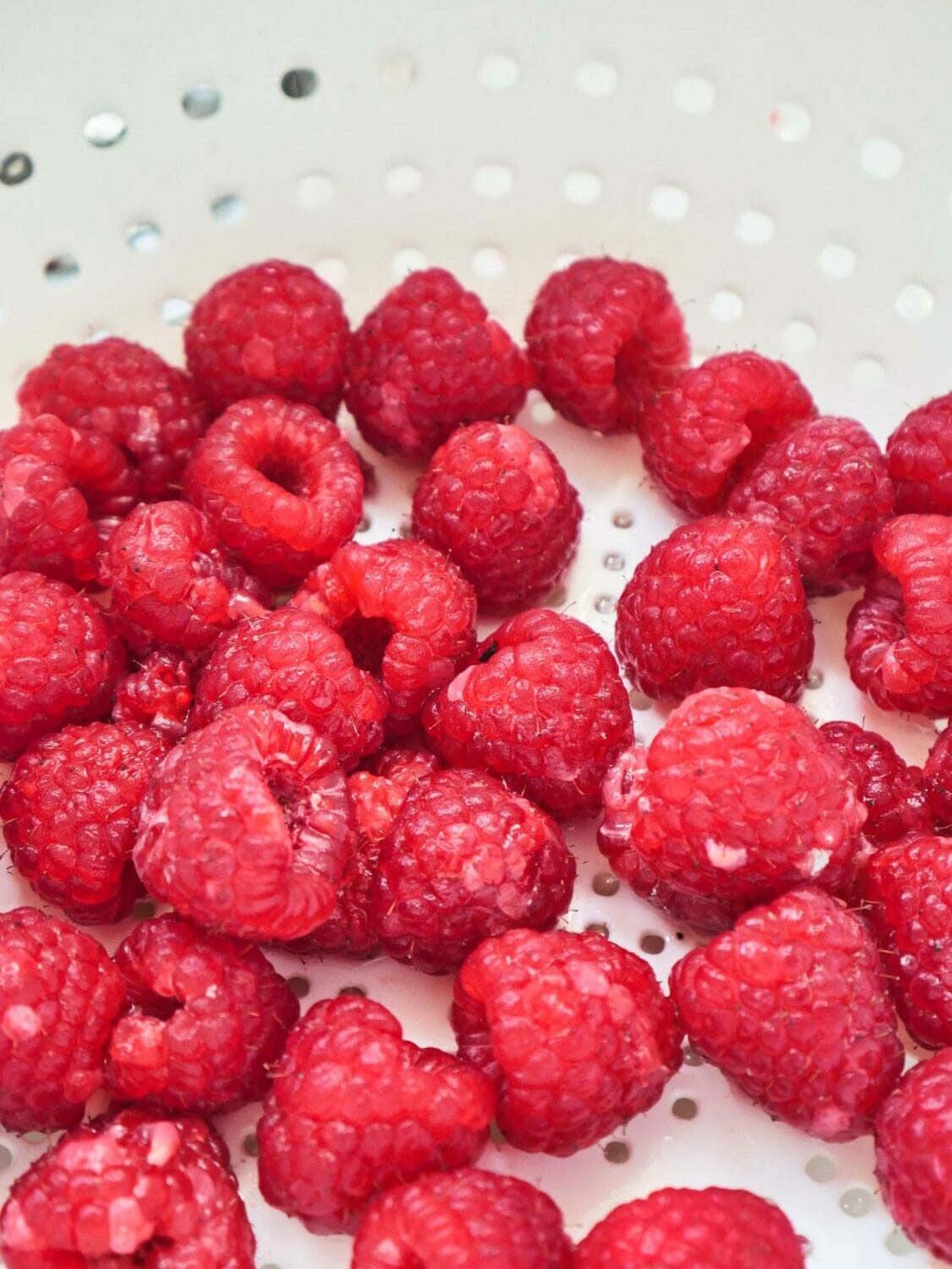 How to Freeze Raspberries (Easy StepbyStep Tutorial) No Fuss Kitchen