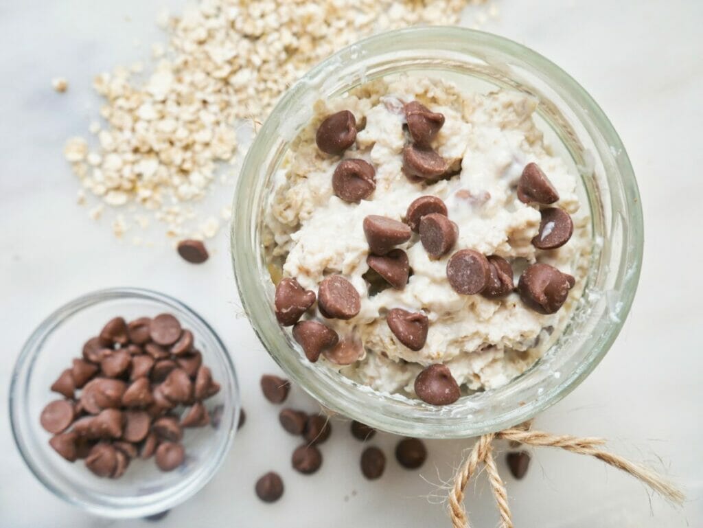 chocolate chip oats in a mason jar